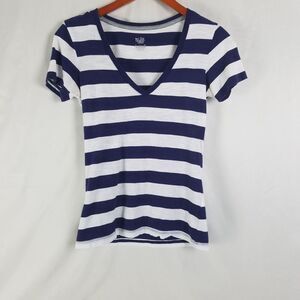 Nike Shirt Juniors Small Blue Fitted Top Striped Short‎ Sleeve V Neck